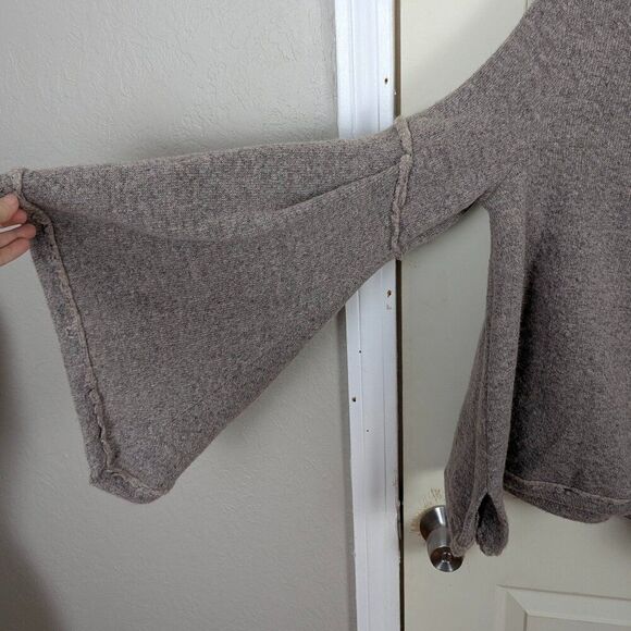 Sundance | Gray Bell Sleeve Cropped Sweater Large - Picture 3 of 8